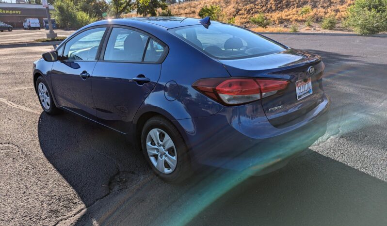 2018 Kia Forte LX full