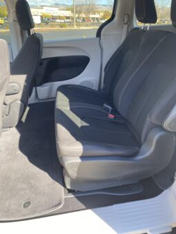 2020 Chrysler Voyager L full