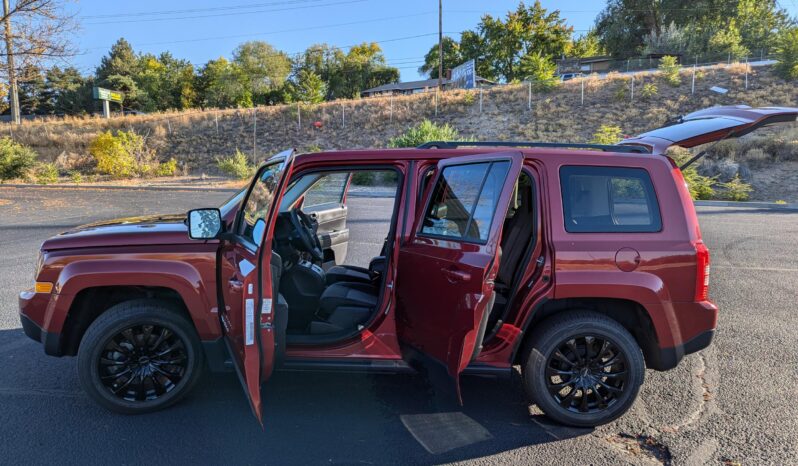 2016 Jeep Patriot Sport full