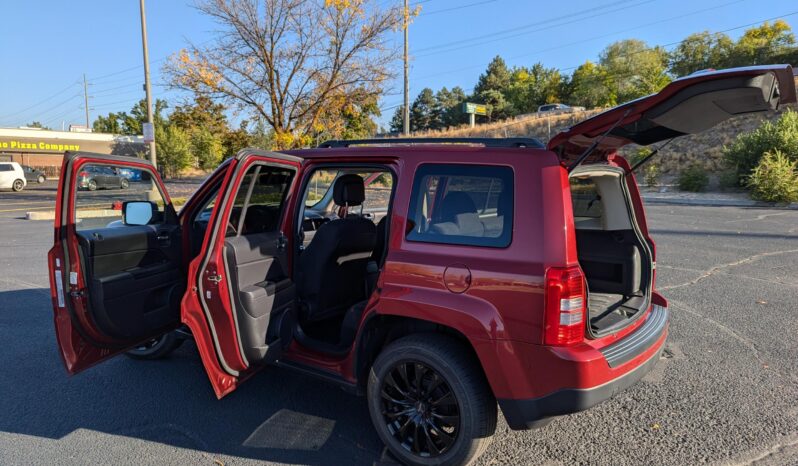 2016 Jeep Patriot Sport full