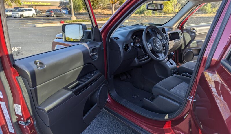 2016 Jeep Patriot Sport full