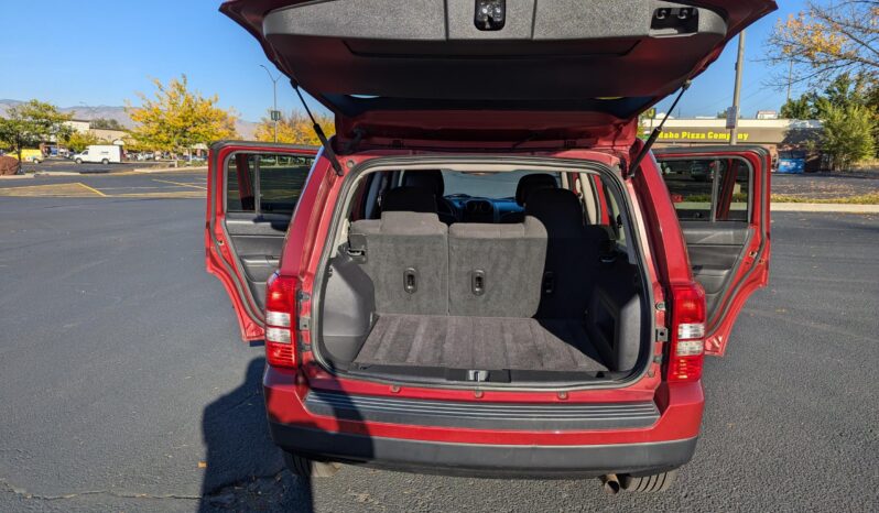 2016 Jeep Patriot Sport full