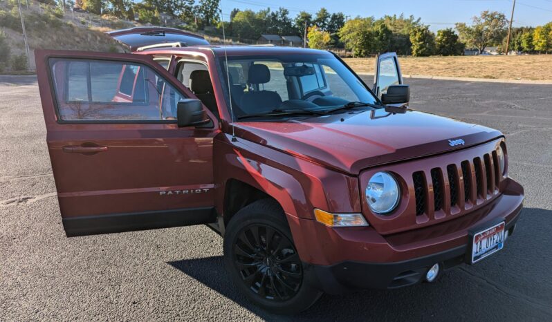 2016 Jeep Patriot Sport full