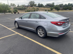 2017 Hyundai Sonata SE full