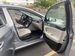 2017 Hyundai Sonata SE full