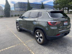 2018 Jeep Compass Latitude full