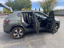 2018 Jeep Compass Latitude full