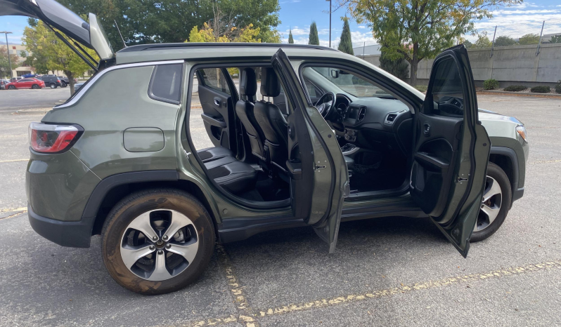 2018 Jeep Compass Latitude full