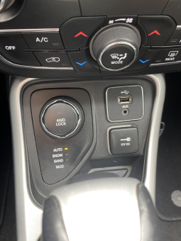 2018 Jeep Compass Latitude full