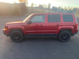 2016 Jeep Patriot Sport full