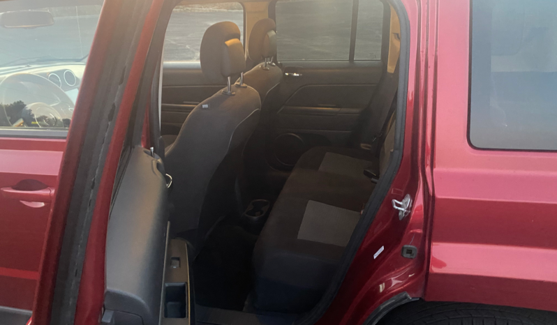 2016 Jeep Patriot Sport full