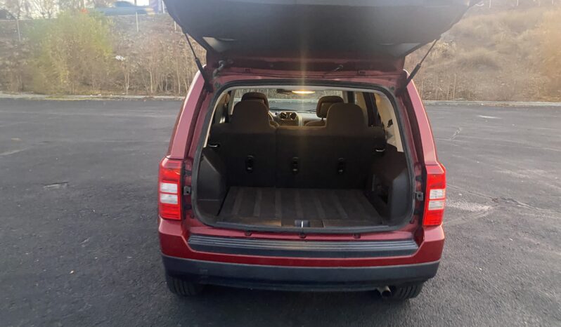 2016 Jeep Patriot Sport full