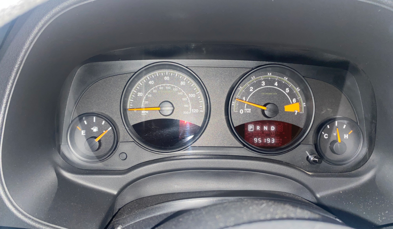 2016 Jeep Patriot Sport full