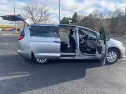 2020 Chrysler Voyager L full