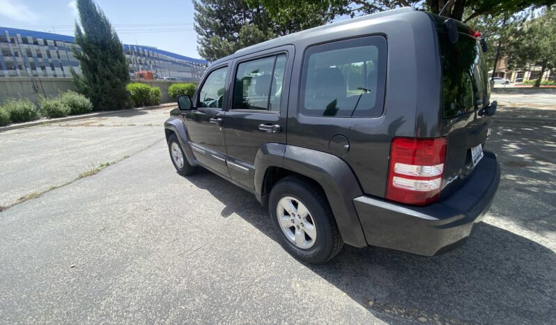 2011 Jeep Liberty Sport full