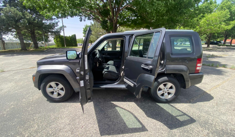2011 Jeep Liberty Sport full